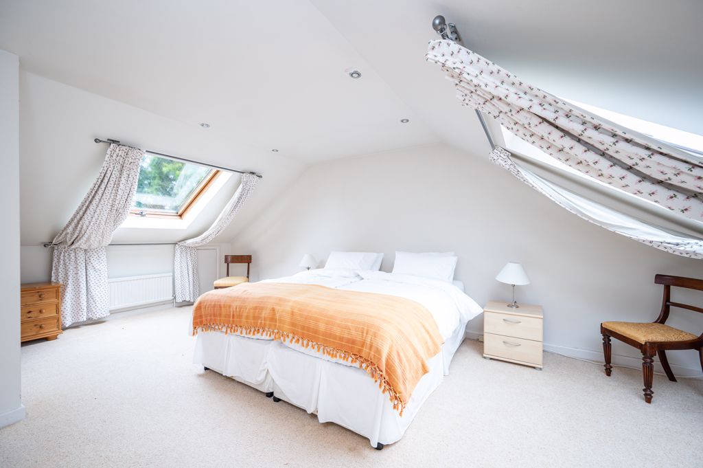 Bedroom / Guest Suite / Annexe- click for photo gallery